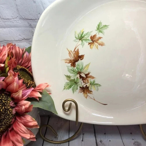 Vintage Salem serving platter Maple leaf cottagecore - Picture 2 of 6